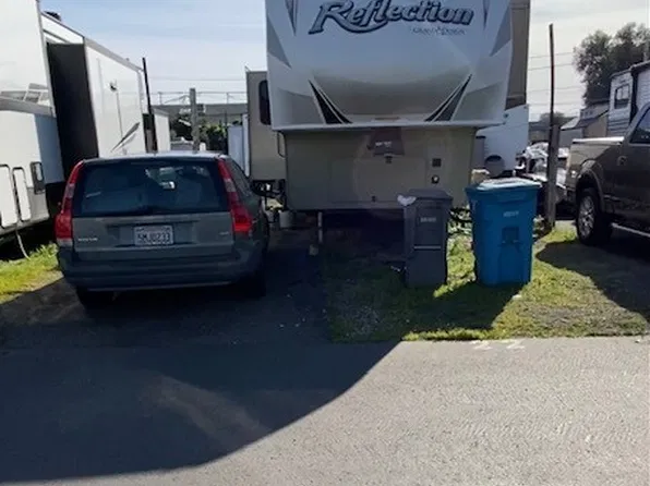 1300 Lincoln Rd E, Vallejo, CA