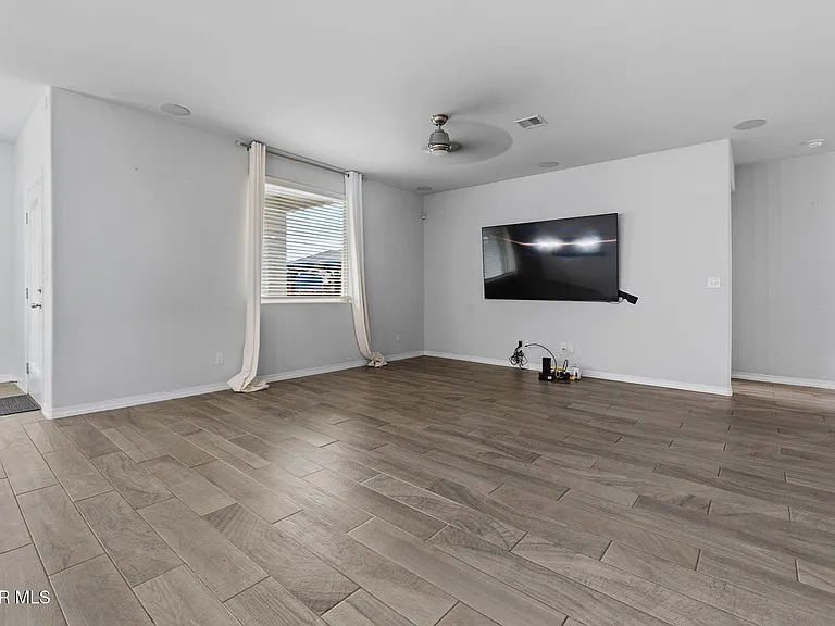 917 Airship Pl — Photo 20