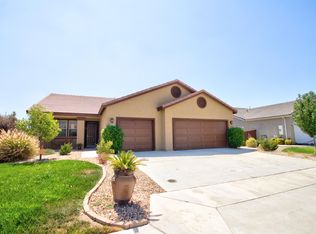 208 Starboard Ct, San Jacinto, CA 92583
