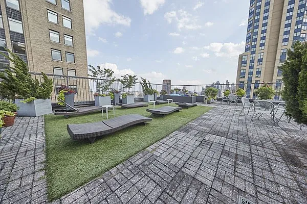 Rented by RSNY Realty | media 9