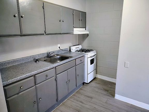 4th image of 4215 S Western St #25