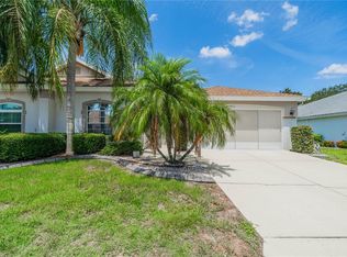 912 Oxford Park Dr, Sun City Center, FL 33573