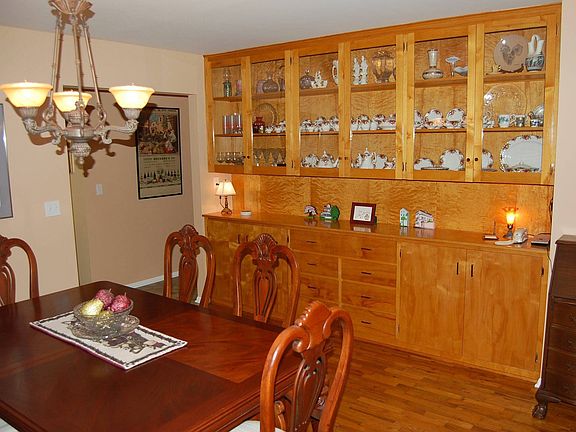 Built-in China Hutch