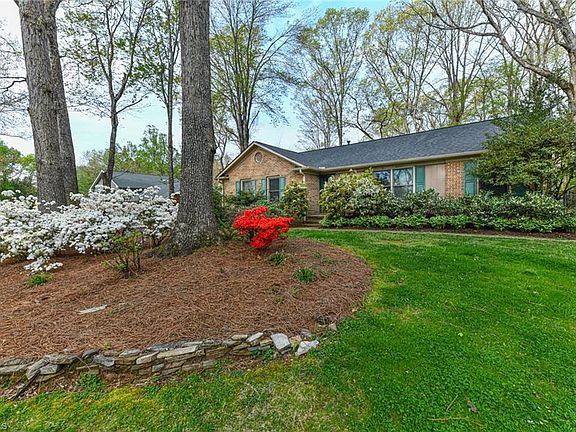 2nd image of 3 Three Meadows Ct