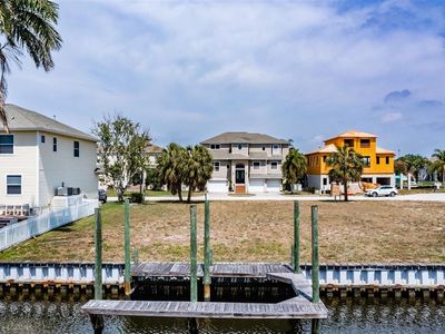 220 Manatee Ln, Tarpon Springs, FL, 34689