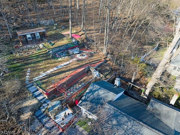 3rd image of 599 Berkshire Valley Rd