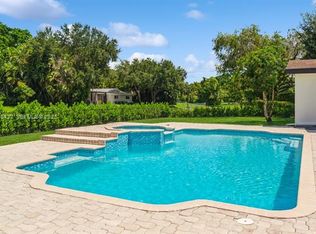 7001 SW 126th St, Pinecrest, FL 33156