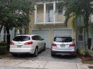 10767 NW 75th St, Doral, FL 33178