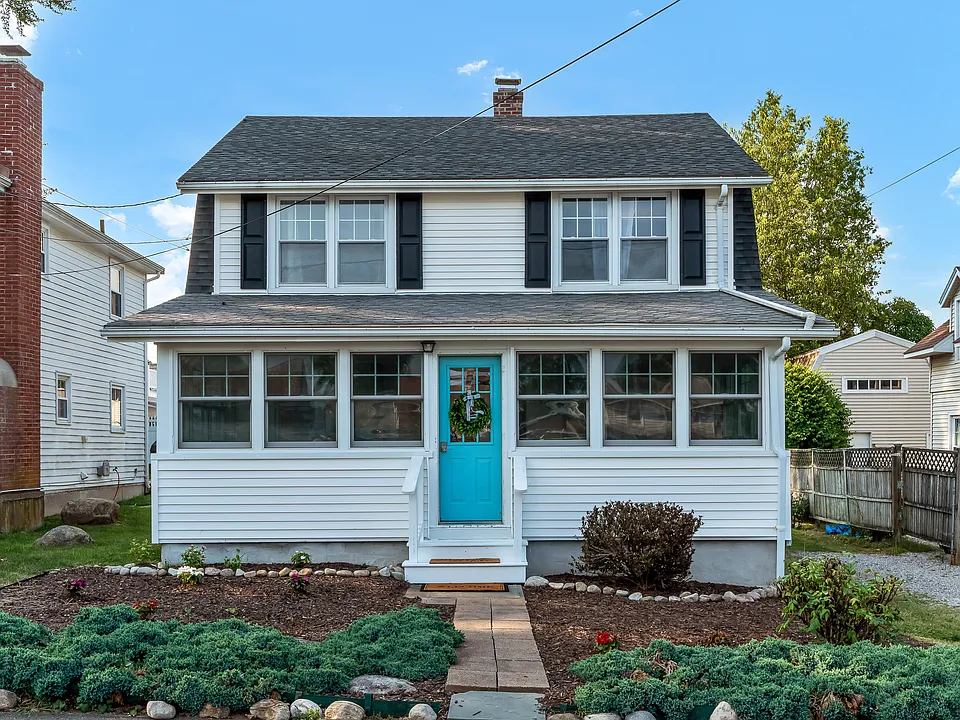 7 Whitecap Rd