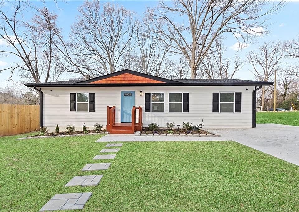 1st image of 586 High Dr