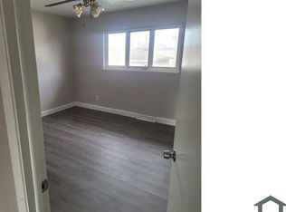 5829 E Glenn Dr, Maple Heights, OH