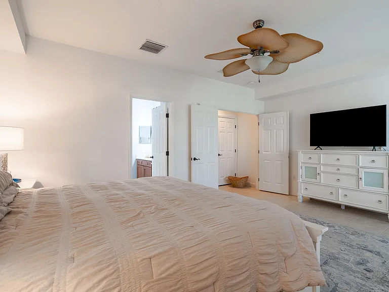 8904 Duval Ln #B11 — Photo 7