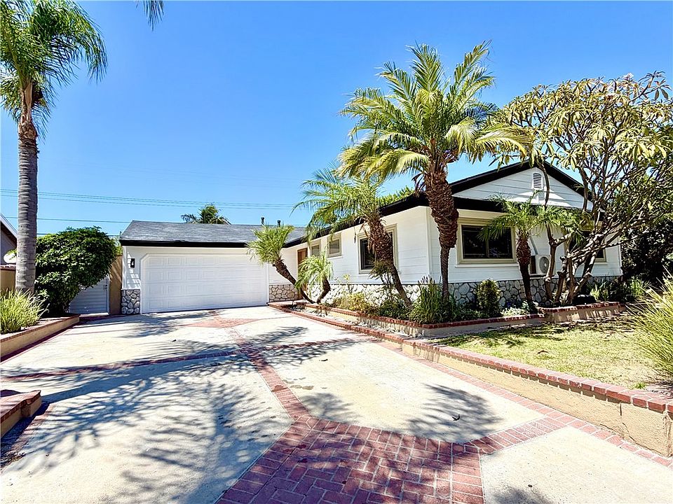 1st image of 4811 Myra Ave