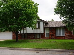 278 S Gleneagles Rd, Wichita, KS 67209