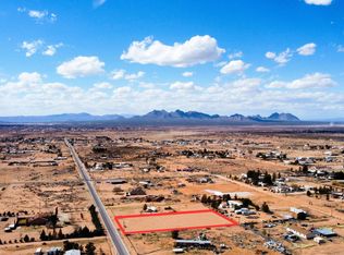 9461 Corona Rd, Las Cruces, NM 88012