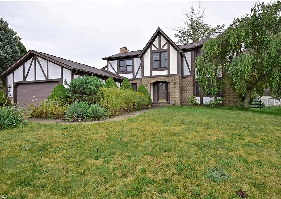 1st image of 3126 Paxton Dr