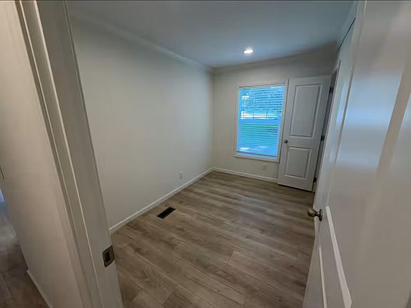 4th image of 200 Woodberry Rd #249