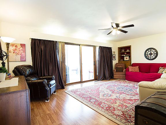 2nd image of 21 Orchard Ln