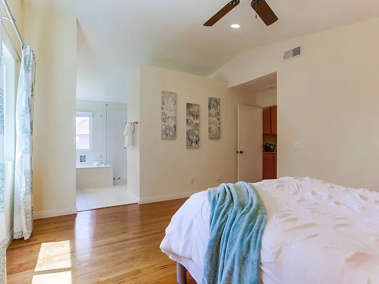 10730 Carillon Ct — Photo 45
