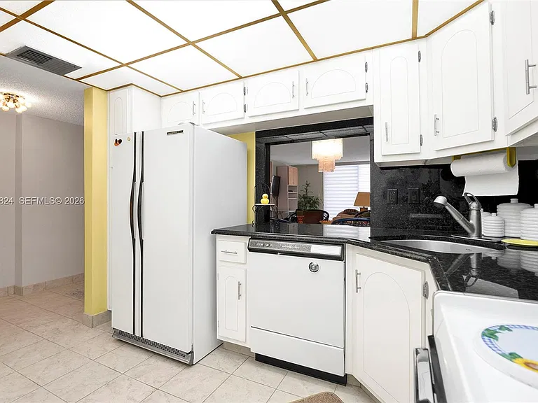 1865 S Ocean Dr #4C — Photo 10