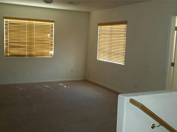 5th image of 6120 N Ozark Hike St