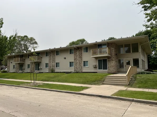 6373 N 104th St, Milwaukee, WI 53225