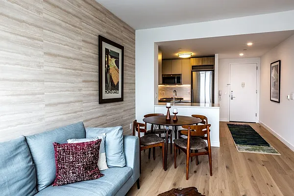 Rented by Stonehenge NYC LLC | media 2