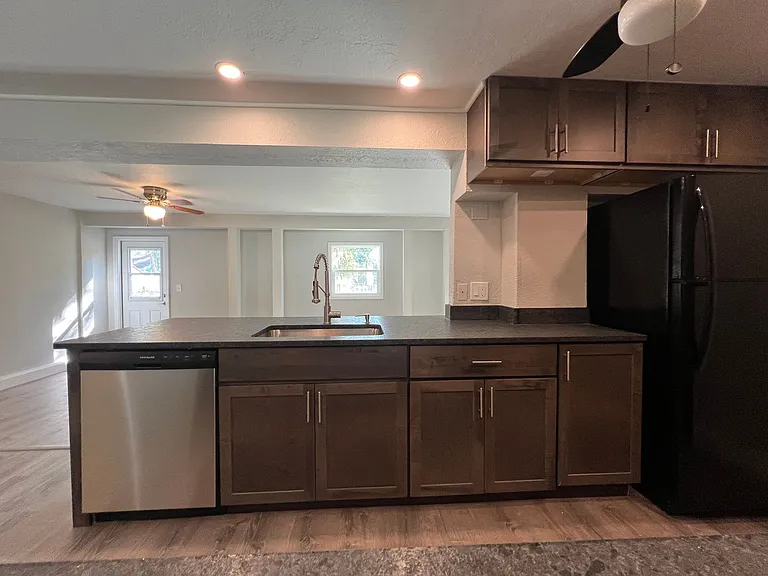 2443 Duke Ln — Photo 6