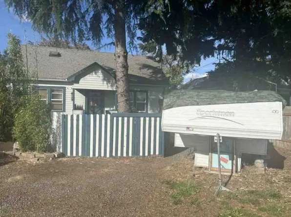 101 Knapp Ln, Eugene, OR 97404