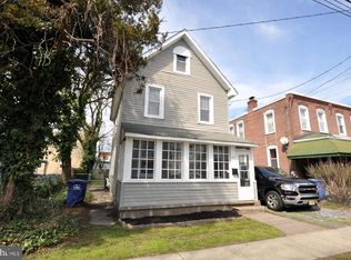 47 E Hancock St, Riverside, NJ 08075