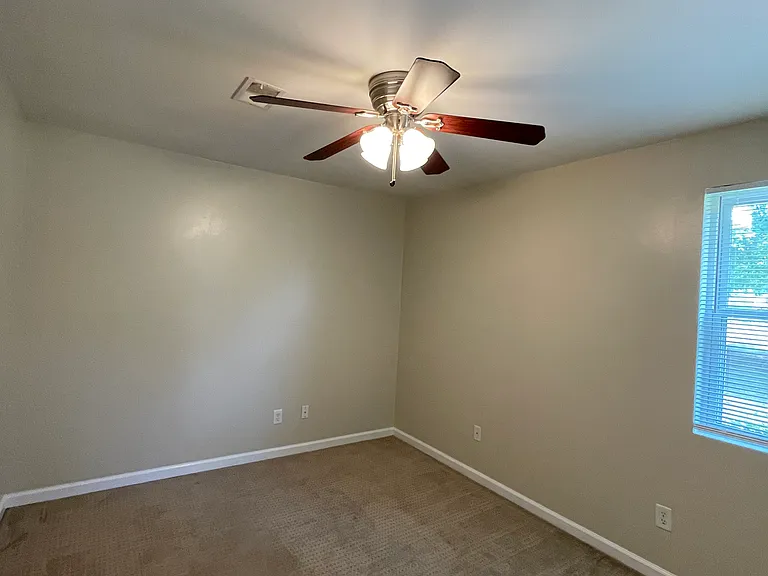 2302 Woodsman Dr — Photo 14