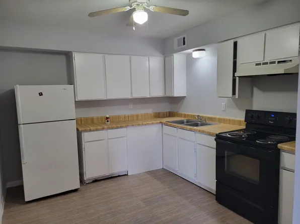 525 Laurel St, La Marque, TX