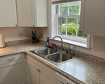 450 Greenbrier Ct #450 — Photo 8