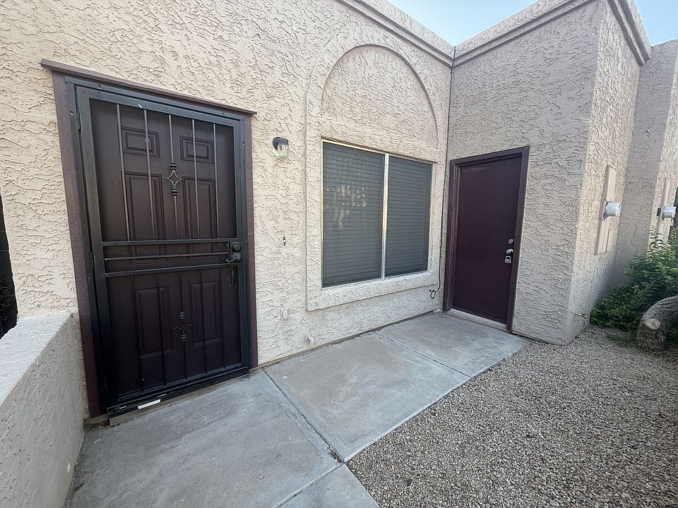 1st image of 20231 N 21st Dr #1
