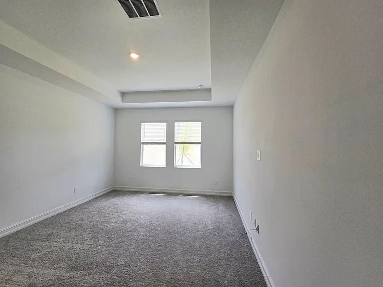 11757 71st Ave E — Photo 15
