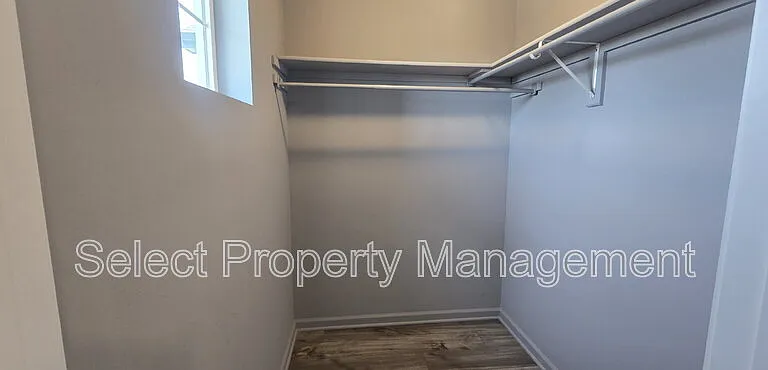 7083 Homestead Rd — Photo 16