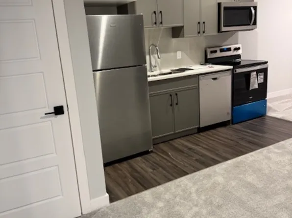 17 Raspberry Rd #Basement, Saint Albert, AB T8N 8A3