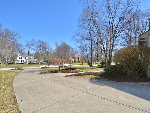 5th image of 6636 Blackhawk Cir