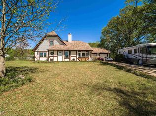 417 Maple Ridge Dr, Jackson, GA 30233