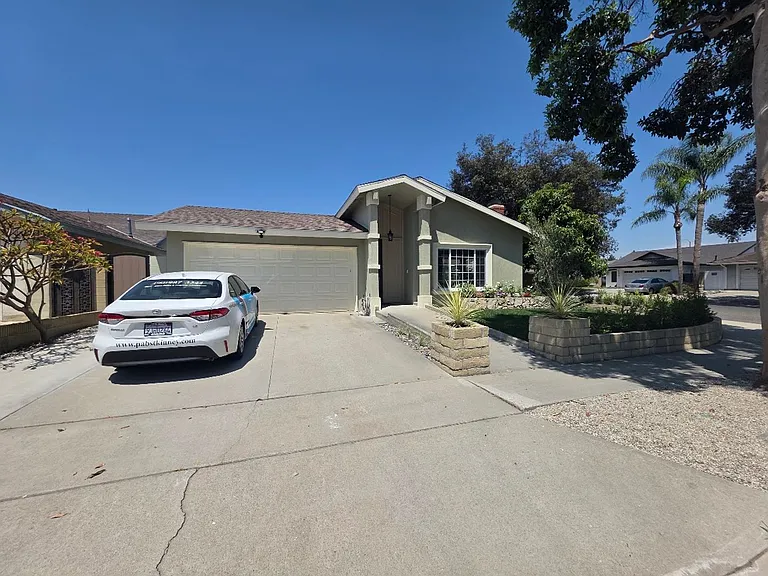12947 Arabella Pl — Photo 2