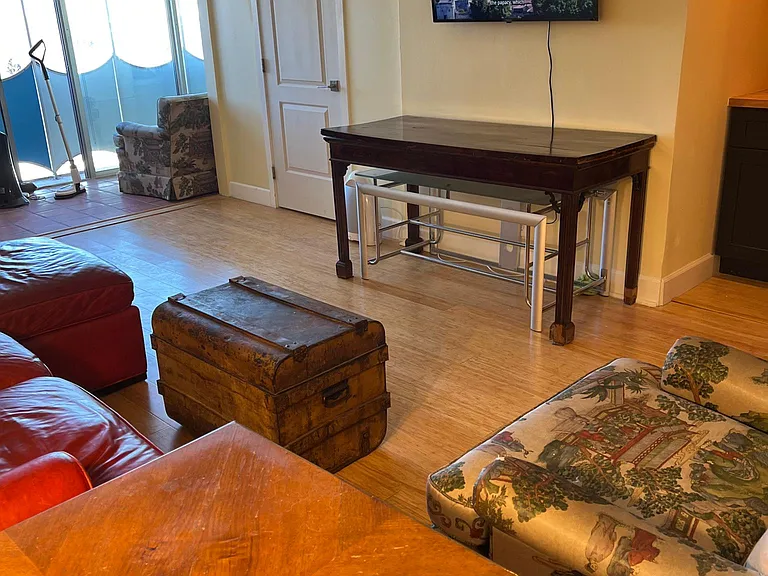1155 Ash St #1105 — Photo 1
