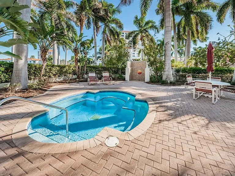 6105 Bahia Del Mar Cir #287 — Photo 20