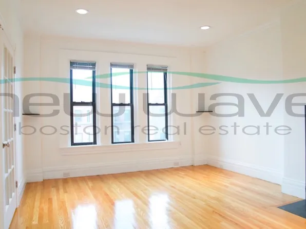 254 Newbury St, Boston, MA