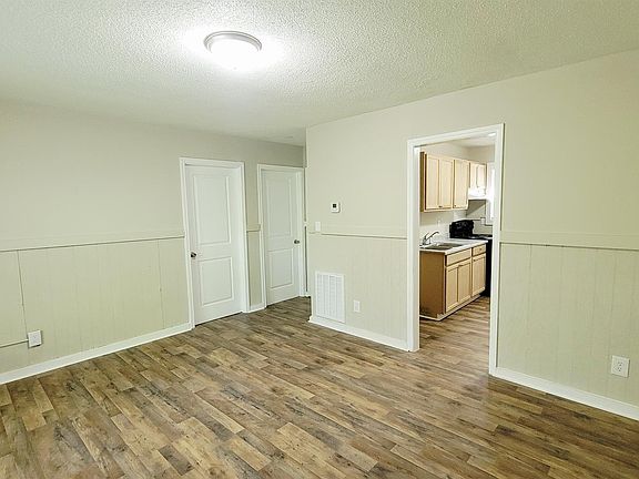 2nd image of 1306 Ragan Ave #A