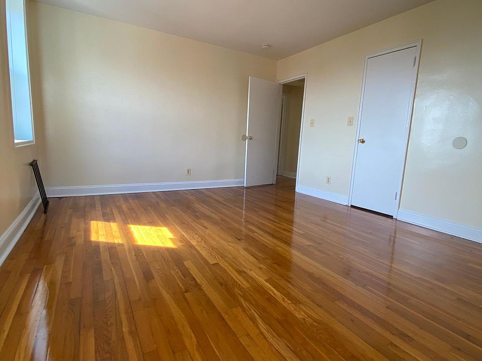 1st image of 260 N Broadway #6L