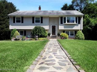 81 Valley Rd, Jackson, NJ 08527