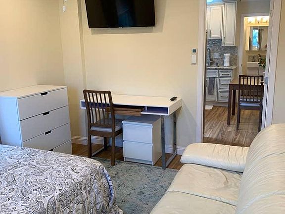 4th image of 1641 Lachine Dr #2