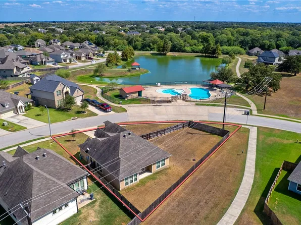 2043 Positano Loop, Bryan, TX 77808