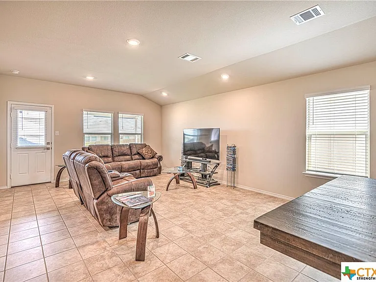 9602 Malkier Dr — Photo 7
