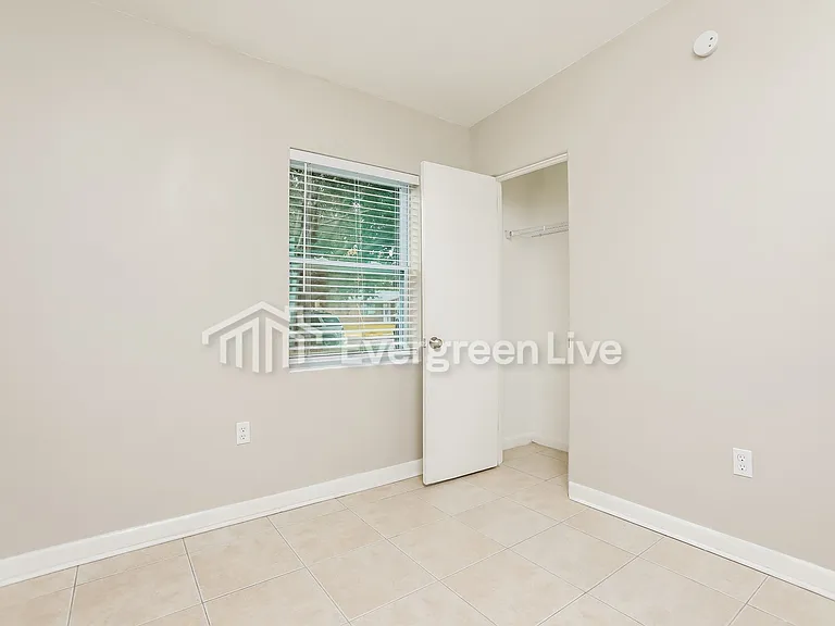918 Hacienda Ct — Photo 14
